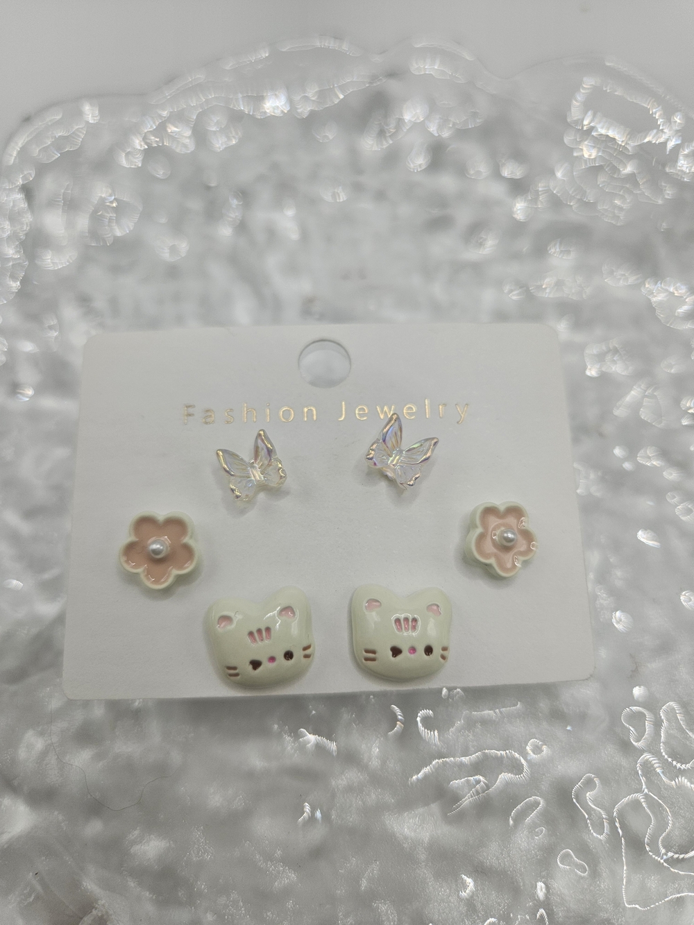Coquette Earring Set - Picture 2 of 3